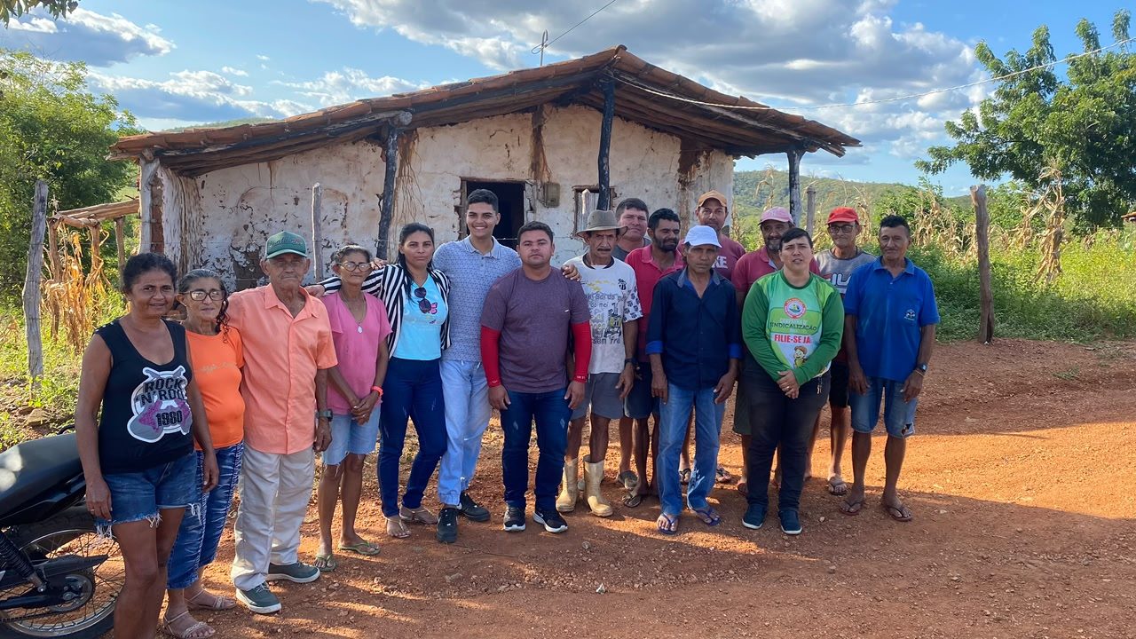 Reunião comunitária no Salgadinho